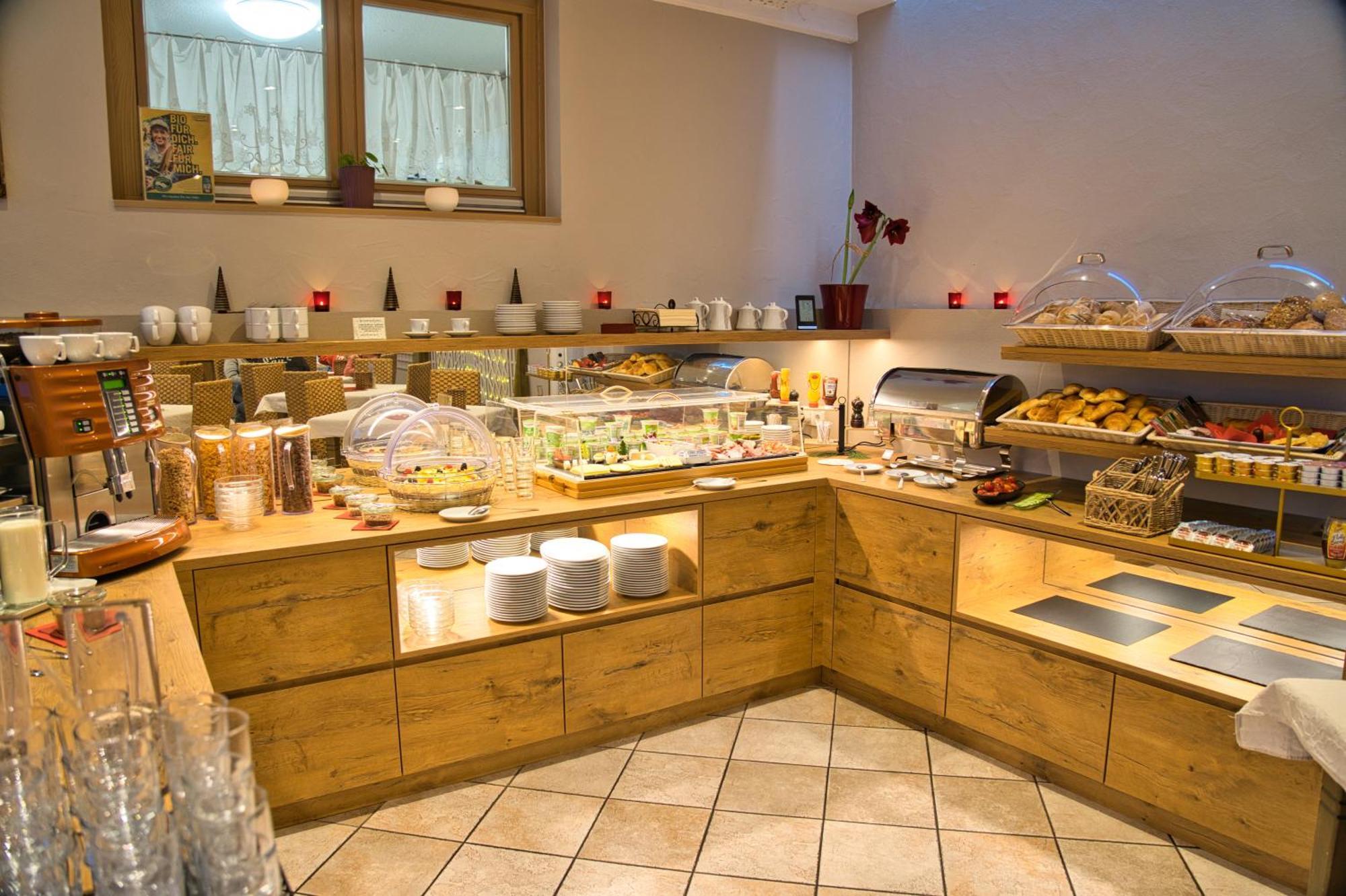 Arndt Hotel Garni Rust Buitenkant foto
